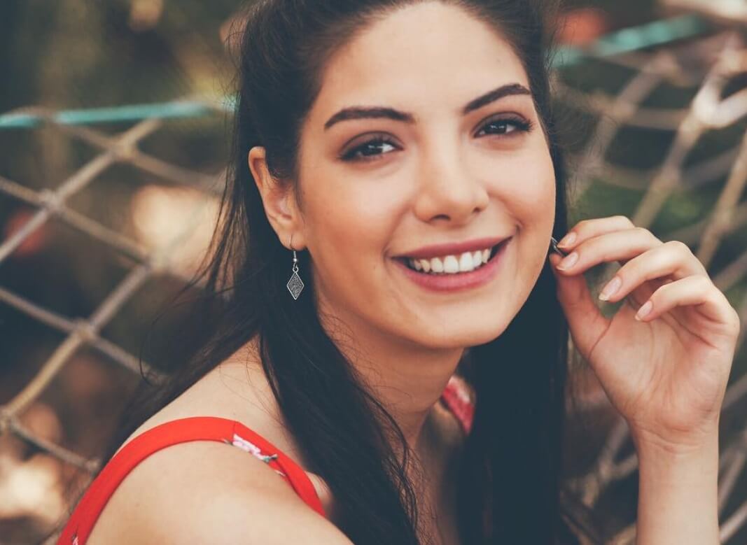 Yeminli Arkadaşlar: Oyuncuların ve filmin özellikleri Yeminli Arkadaşlar: Oyuncuların ve filmin özellikleri