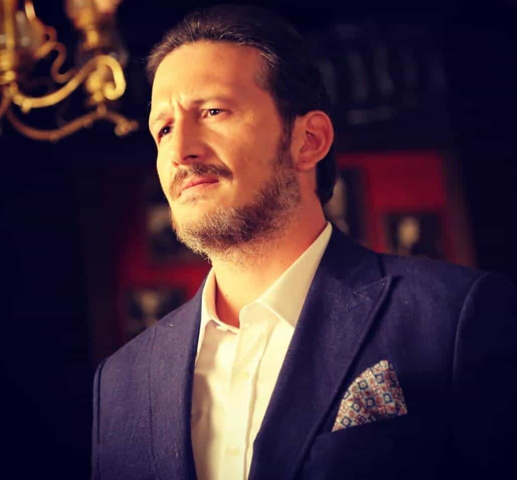 Ufak Tefek Cinayetler Diziden Ayrılan ve Yeni Gelen Oyuncular Ufak Tefek Cinayetler Diziden Ayrılan ve Yeni Gelen Oyuncular