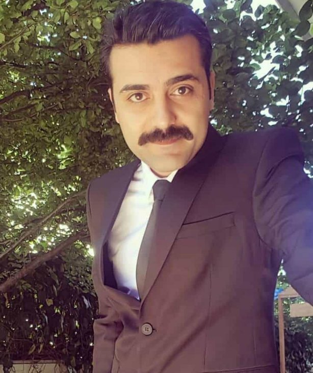 Yer Alti Mafya Babasi Sedat Peker Den Alevi Turbesine Silahli Ziyaret Acar Haber Ajansi
