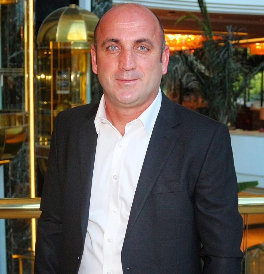 Biz Hiç Büyümeseydik Oyuncu Kadrosu Karakterleri (Tüm Oyuncular) Biz Hiç Büyümeseydik Oyuncu Kadrosu Karakterleri (Tüm Oyuncular)