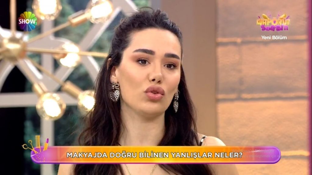 Bir Başkadır Oyuncuları ve Kadrosu Dizi Seti
