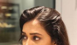 Bıçak Sırtı Ragini Kimdir? Tejasswi Prakash Kimdir? Kaç Yaşında?