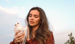 Güvercin Zülüf Kimdir? Almila Ada Kimdir? Kaç Yaşında?