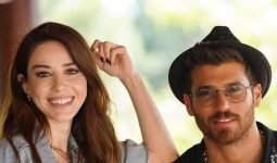 Bay Yanlış Oyuncuları Kadrosu ve Tüm Karakterleri