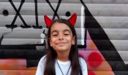 Kimsesizler Zeynep Kimdir? Derin Su Akkuş Kaç Yaşında