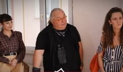 Yeni Bir Ev Yarışmacıları ve Sunucusu