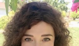 Yasemin Çonka Seksenler’den Neden Ayrıldı? Nazlı Neden Gitti?