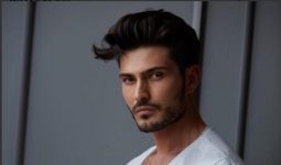 Üç Kız Kardeş Erkan Kimdir? Mert Özcan Kaç Yaşında Sevgilisi Var Mı?