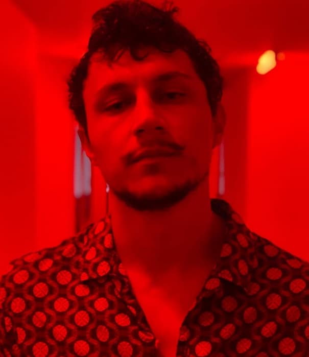 Alper Çankaya baba dizisinde başrolde yer alacaktır dizi de ahmet büşranın kocasıdır