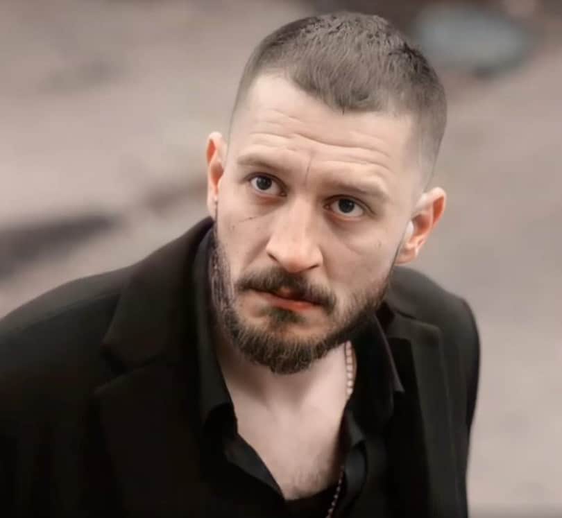 Uraz Kaygılaroğlu star dizisinde erkek başrol oyuncusu olarak yer alacaktır. bakalım Uraz Kaygılaroğlu teklifi kabul edecek mi?