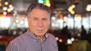 Gelsin Hayat Bildiği Gibi Tayfun Hoca Kimdir? Ahmet Arıman