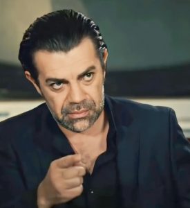 Sıfırıncı Gün Savaş Özdemir Neden Ayrıldı? Sıfırıncı Gün dizisinde Sırtlan karakterine hayat veren Savaş Özdemir diziye 4.bölümüyle veda edecek.