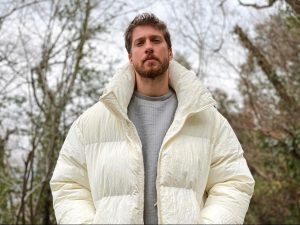 Yasak Elma Ata Kim? Yasak Elma dizisinde Ata karakterine Utku Ateş hayat verecek. Ata gece kulübü sahibidir. Yıldız'la ilişkisi olacak