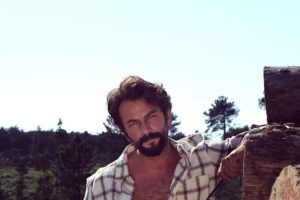 Üç Kız Kardeş Kartal Kimdir? Gökberk Demirci Kim? Sevgilisi