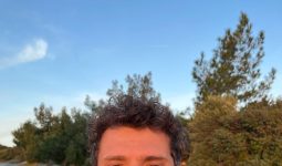 Hudutsuz Sevda Ferhat Kimdir? İskender’in Yeğeni Kim?