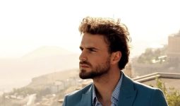 Uzak Şehir Özkan Neden Ayrıldı? Öldü Mü? Yunus Eski