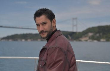 Kadife Kelepçe Oyuncuları (Tam Liste Oyuncu Kadrosu)