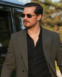 Uykusuz Adam Ferman