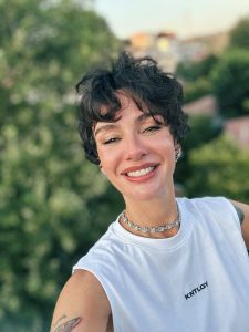 Ansızın Oyuncuları Aylin