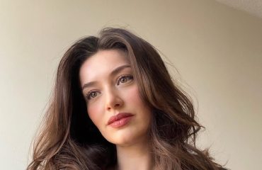 Kızılcık Şerbeti Bade Kimdir? Ömer’in Asistanı Kim?