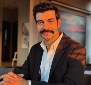 Eski Masal Oyuncuları Mirza