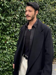 Mercan Köşk oyuncuları Aras