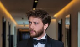 Uzak Şehir Engin Şef Kimdir? Mehmet Aykaç Sevgilisi