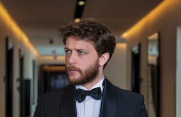 Uzak Şehir Engin Şef Kimdir? Mehmet Aykaç Sevgilisi