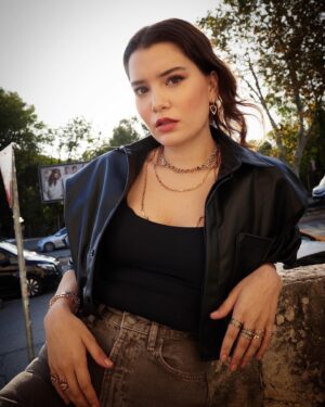 Çiçekçi Kız Melis Kimdir? Lydia Cemre Kim? Sevgilisi 1