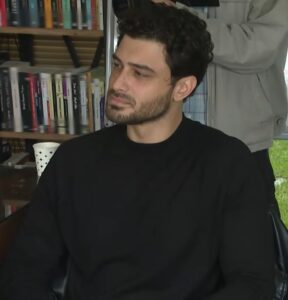 Menekşe Oyuncuları Batuhan Özdemir
